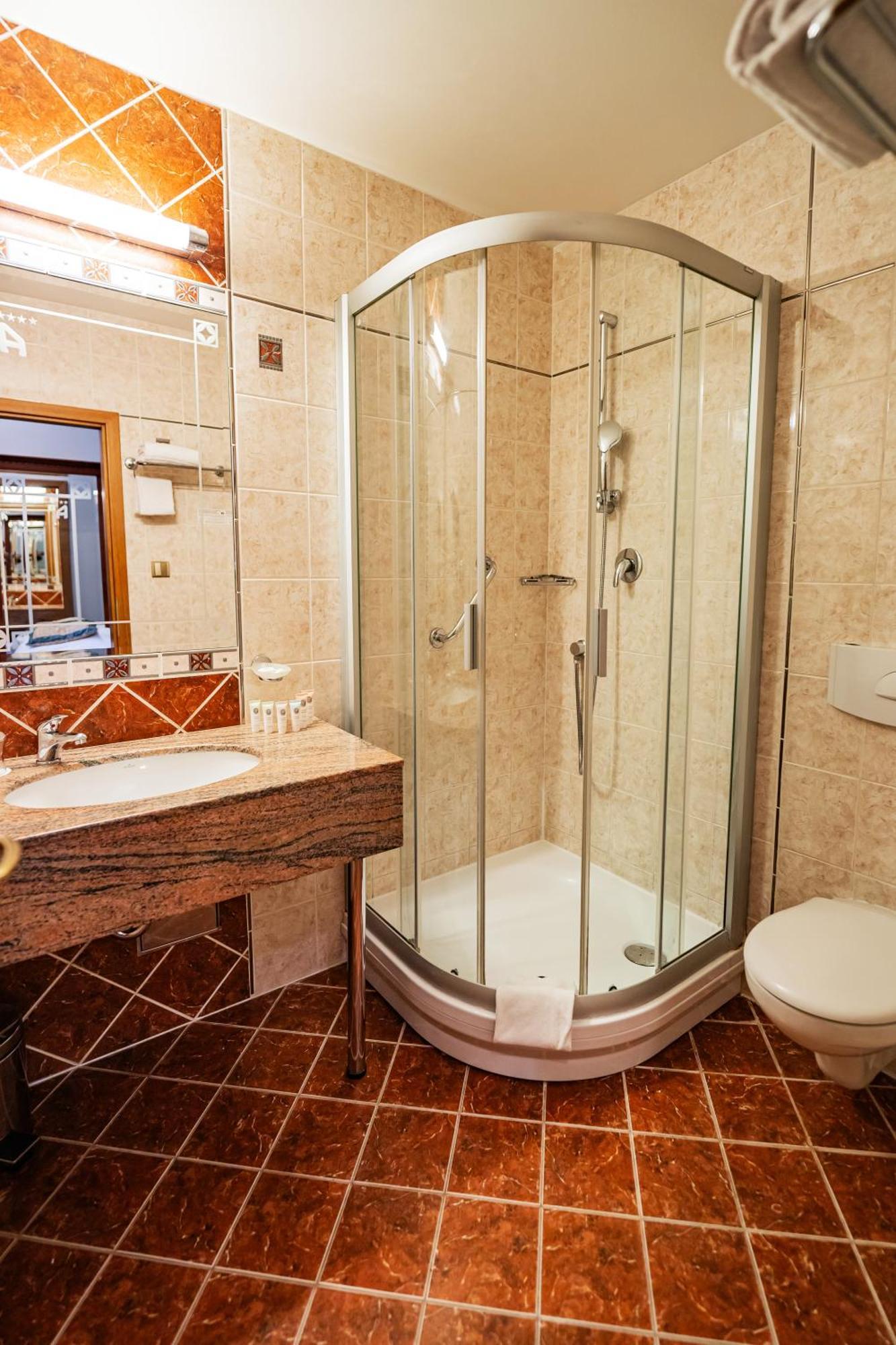 Hotel U Divadla - Czech Leading Hotels Praha Bagian luar foto